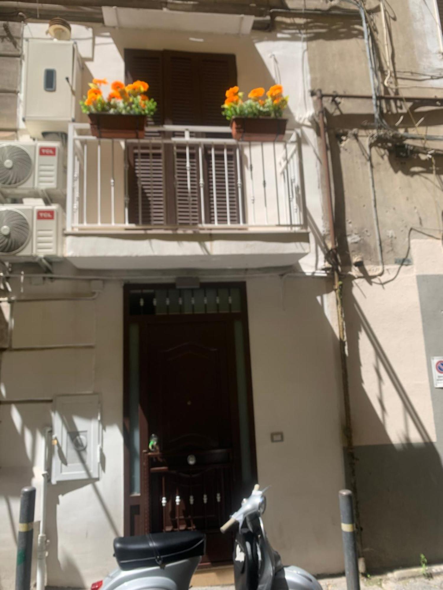 Viky House Chiaja 1 Lejlighed Napoli Eksteriør billede